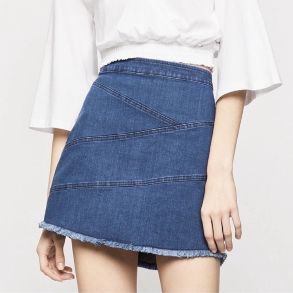 BCBGeneration patchwork stretch denim raw hem mini jean skirt size 10